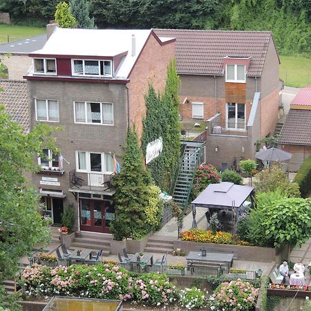 Pension Auberge De Dael Bed & Breakfast Valkenburg aan de Geul Exterior photo